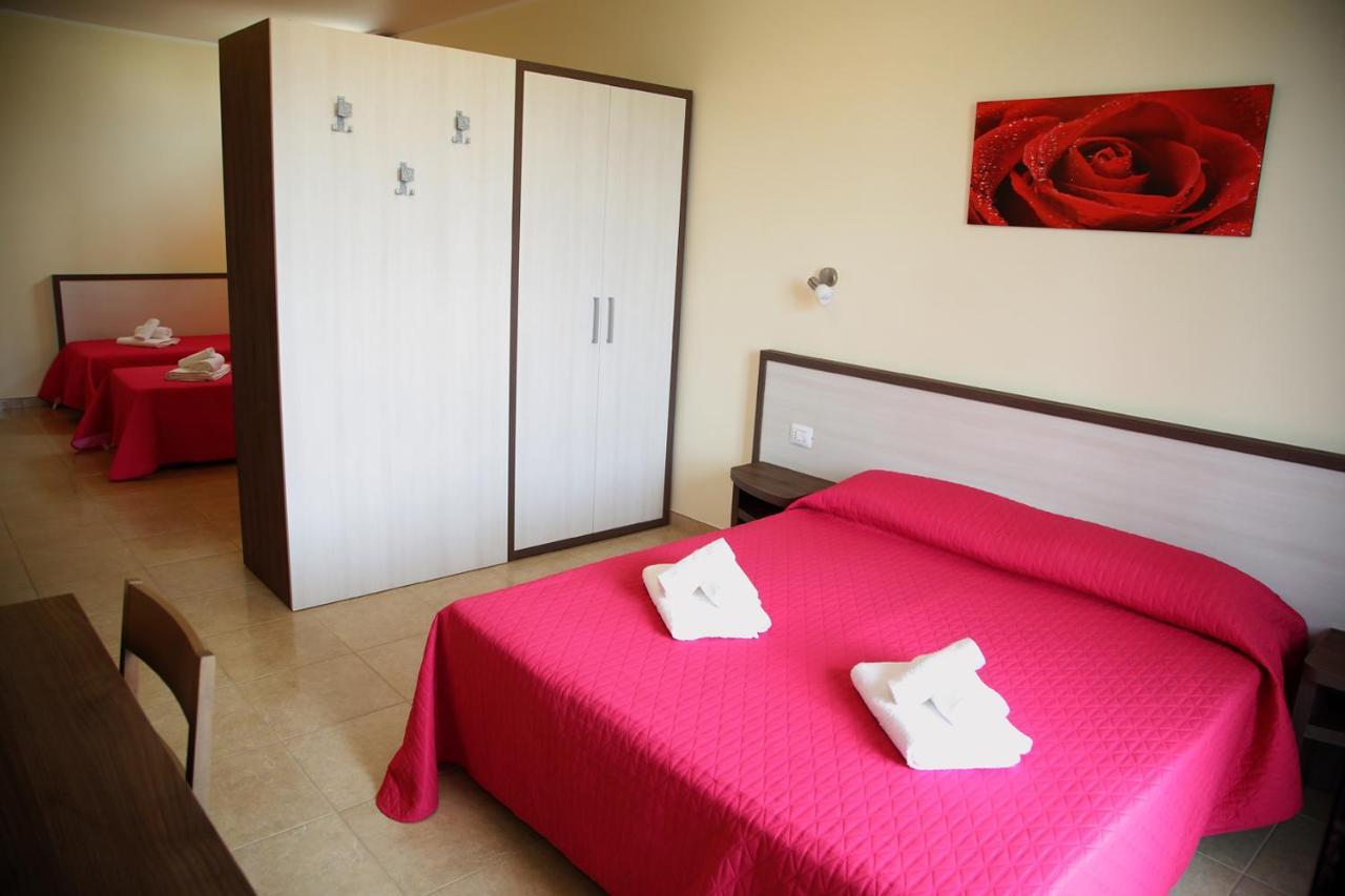 B&B Hotel Helios Uggiano La Chiesa Zewnętrze zdjęcie