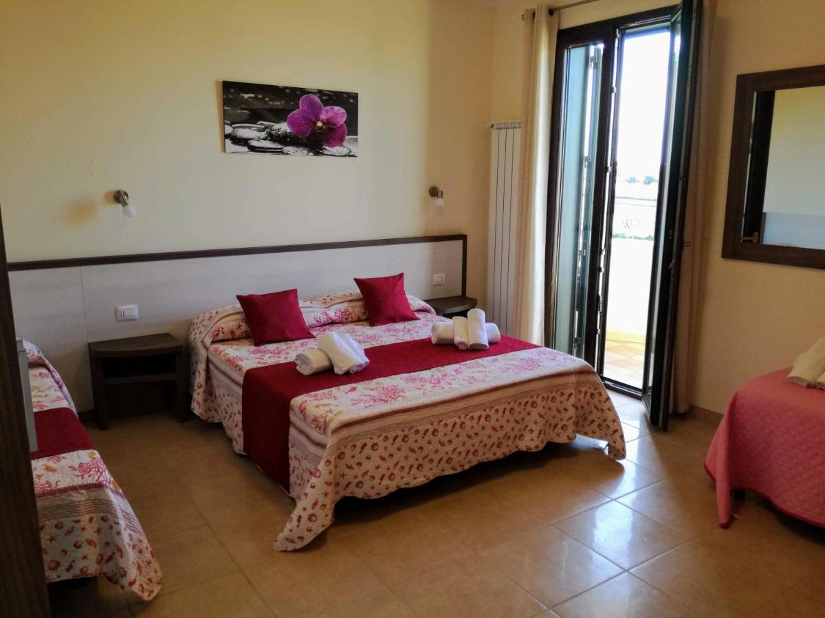 B&B Hotel Helios Uggiano La Chiesa Zewnętrze zdjęcie