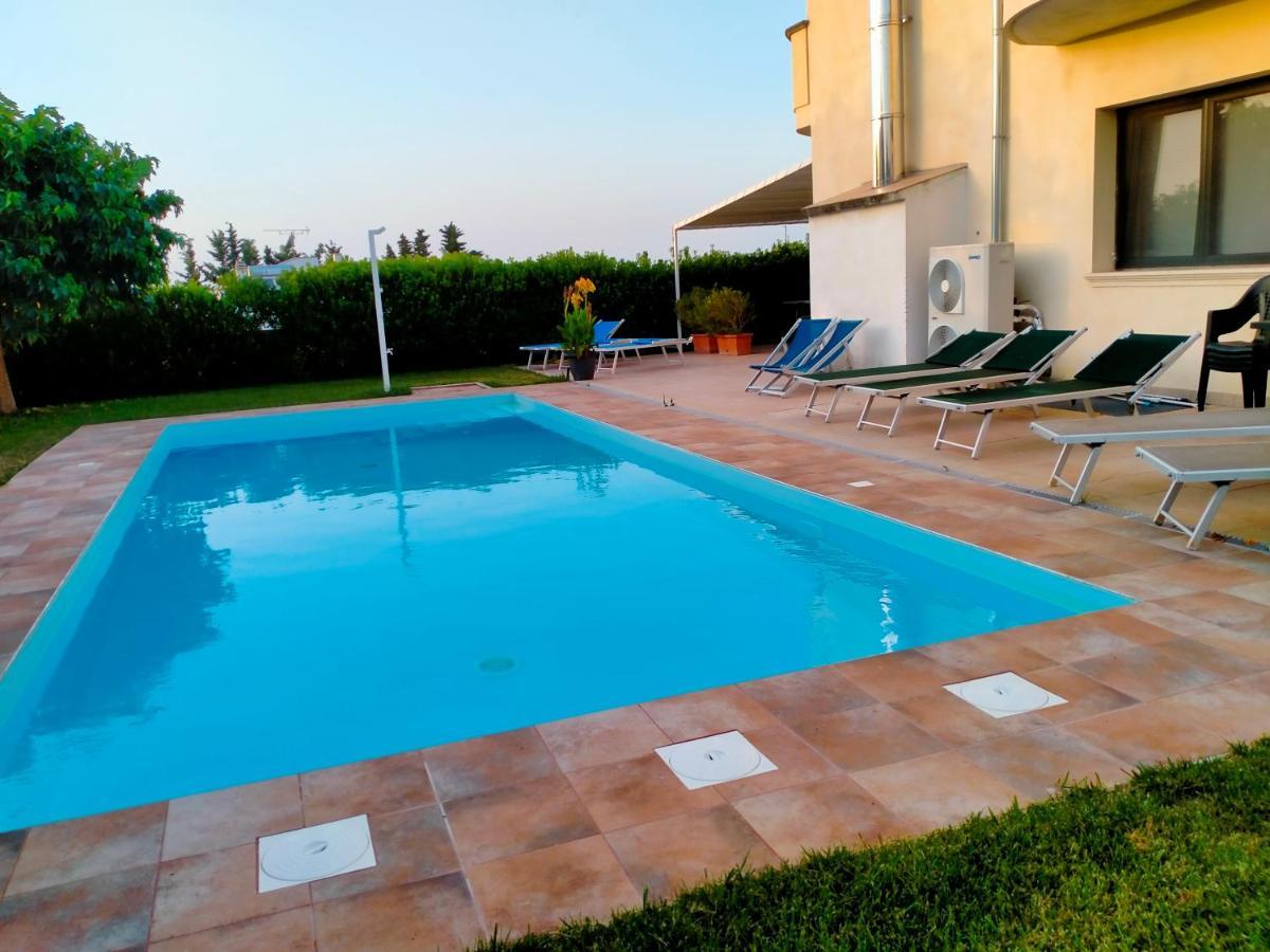 B&B Hotel Helios Uggiano La Chiesa Zewnętrze zdjęcie