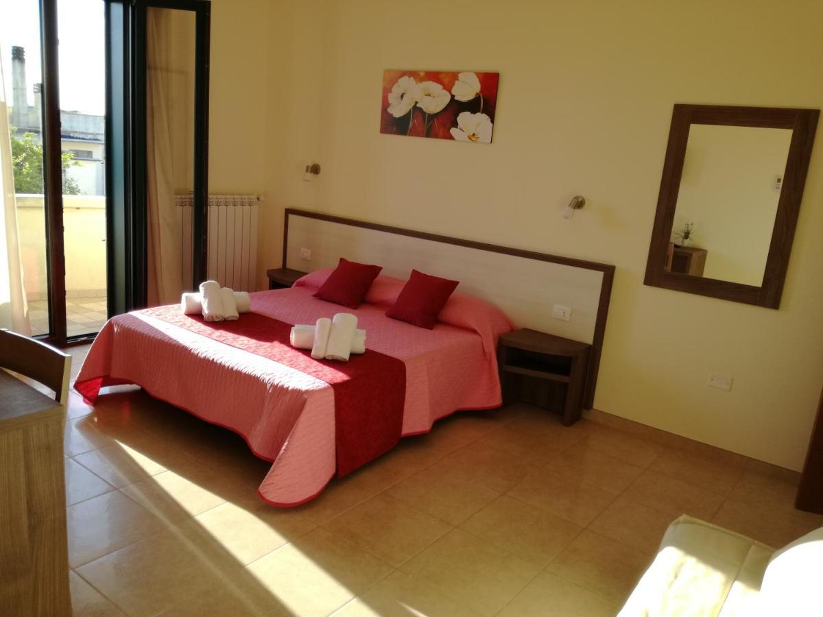 B&B Hotel Helios Uggiano La Chiesa Zewnętrze zdjęcie