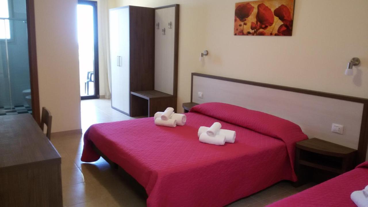 B&B Hotel Helios Uggiano La Chiesa Zewnętrze zdjęcie