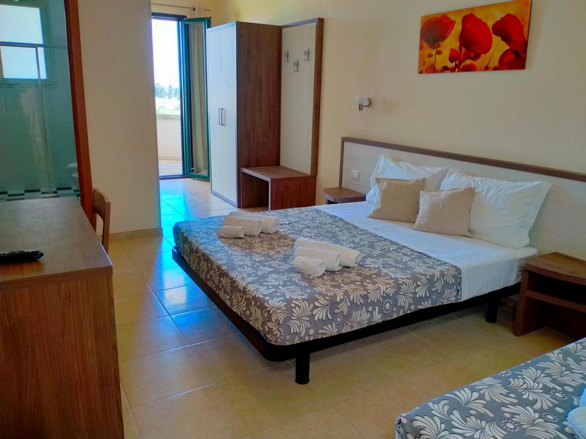 B&B Hotel Helios Uggiano La Chiesa Zewnętrze zdjęcie