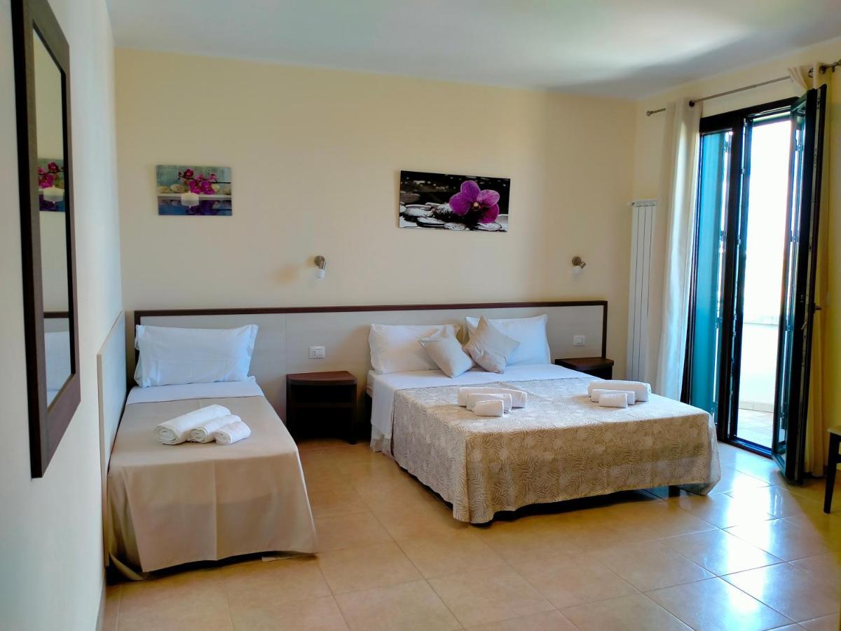 B&B Hotel Helios Uggiano La Chiesa Zewnętrze zdjęcie