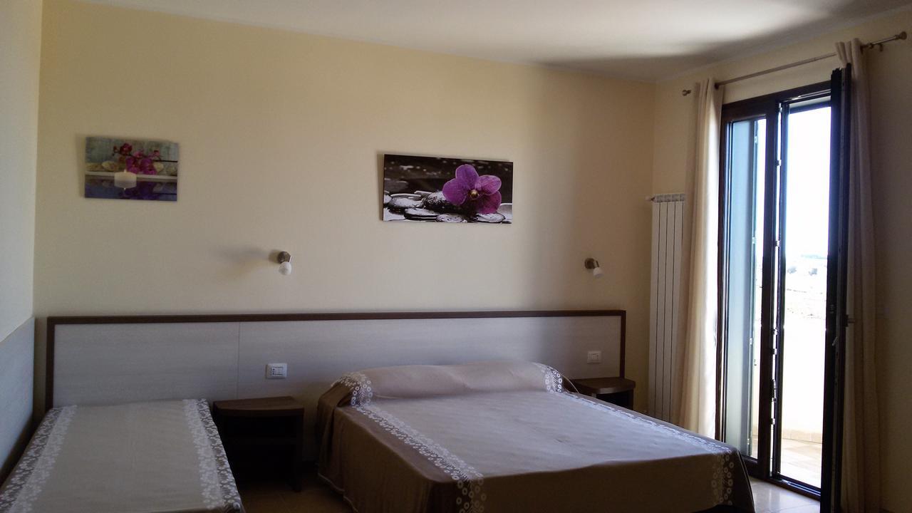 B&B Hotel Helios Uggiano La Chiesa Zewnętrze zdjęcie