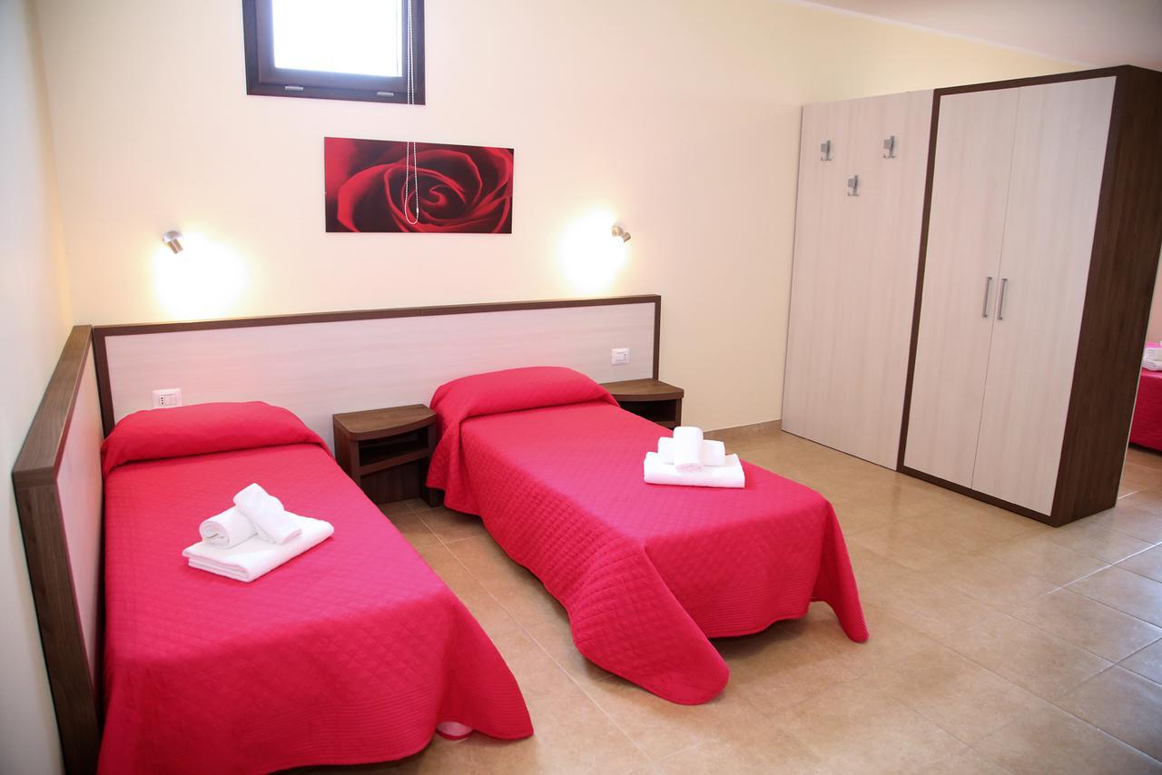 B&B Hotel Helios Uggiano La Chiesa Zewnętrze zdjęcie